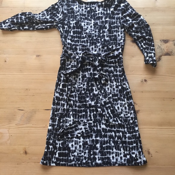 Loft black and white wrap dress  XXSP EUC - Picture 3 of 8